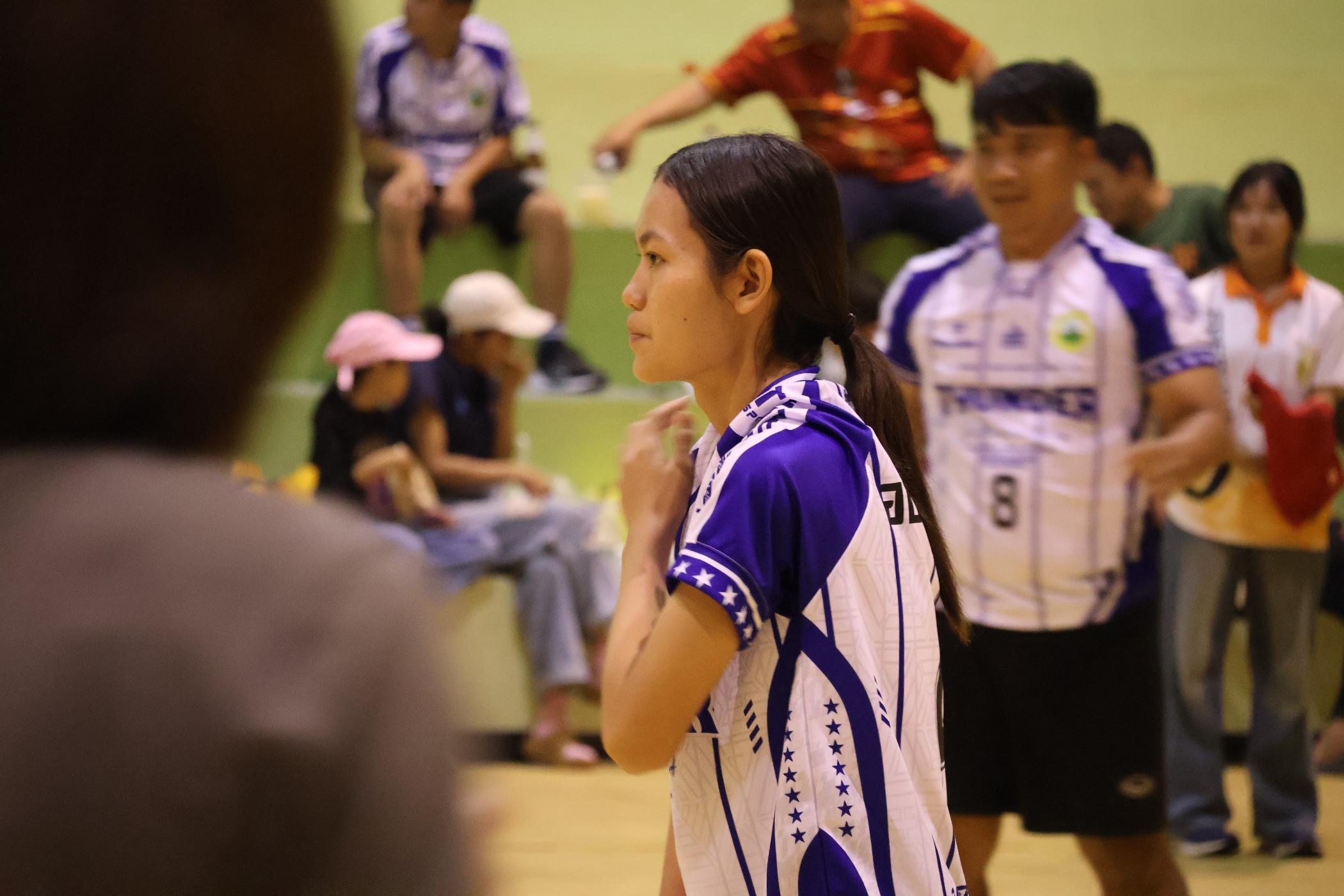 196. การแข่งขันกีฬาวอลเลย์บอลเชื่อมความสัมพันธ์ระหว่างหน่วยงาน คู่ที่ 9 - 15