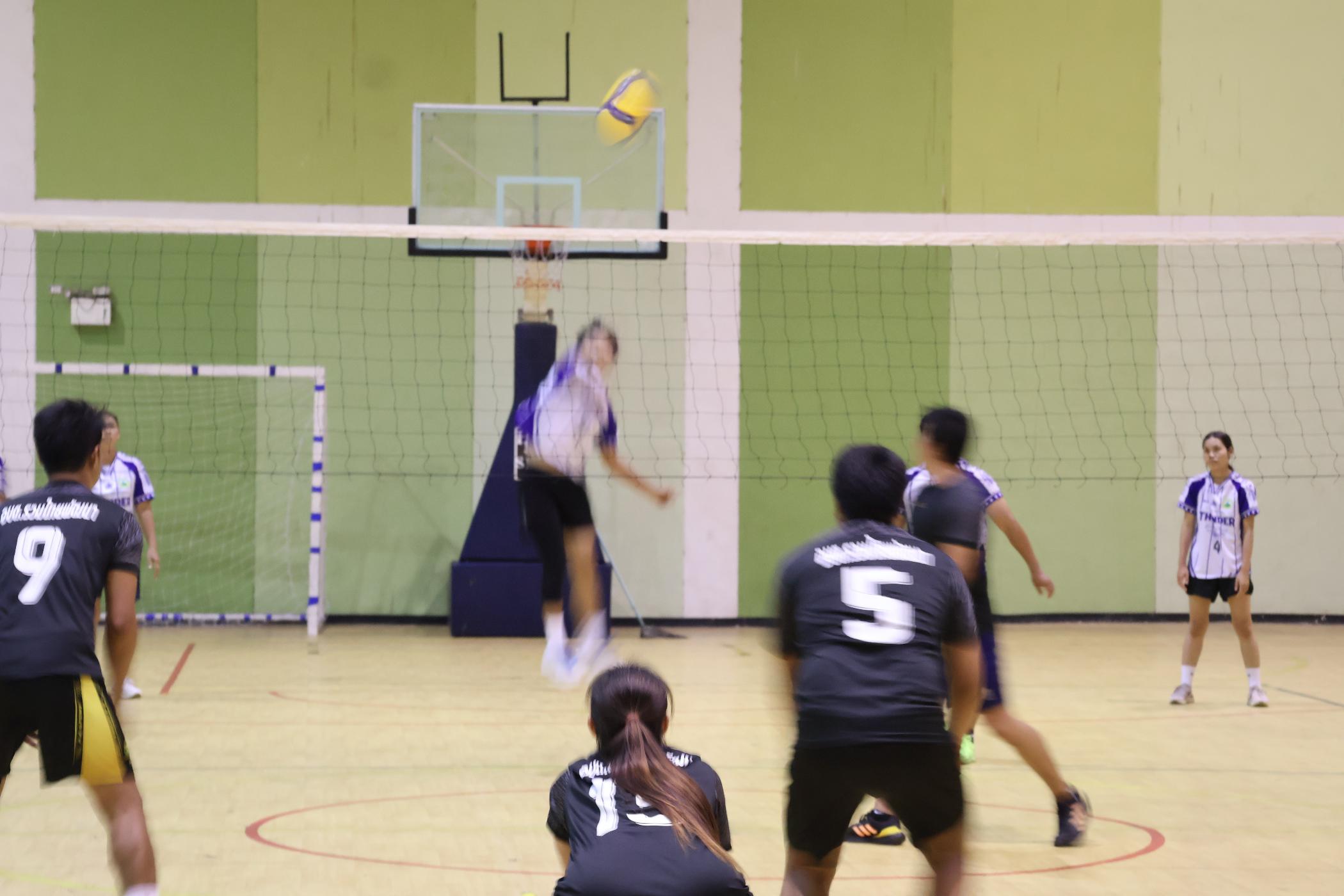 211. การแข่งขันกีฬาวอลเลย์บอลเชื่อมความสัมพันธ์ระหว่างหน่วยงาน คู่ที่ 9 - 15