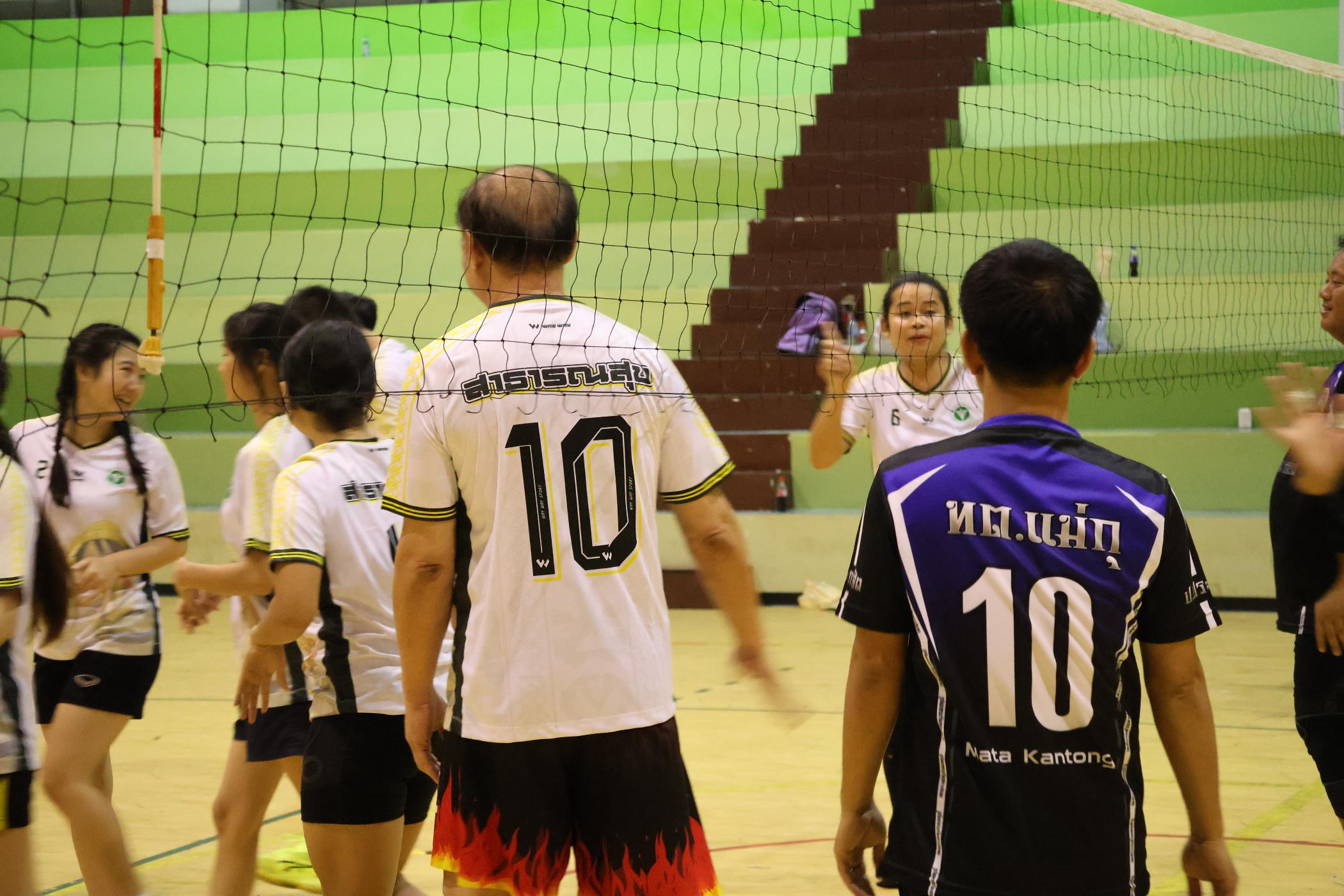 227. การแข่งขันกีฬาวอลเลย์บอลเชื่อมความสัมพันธ์ระหว่างหน่วยงาน คู่ที่ 9 - 15