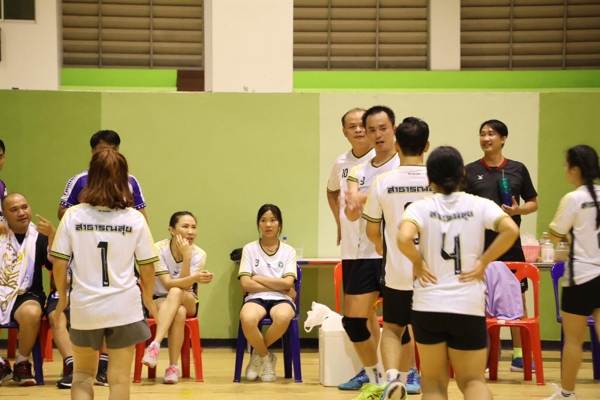 255. การแข่งขันกีฬาวอลเลย์บอลเชื่อมความสัมพันธ์ระหว่างหน่วยงาน คู่ที่ 9 - 15