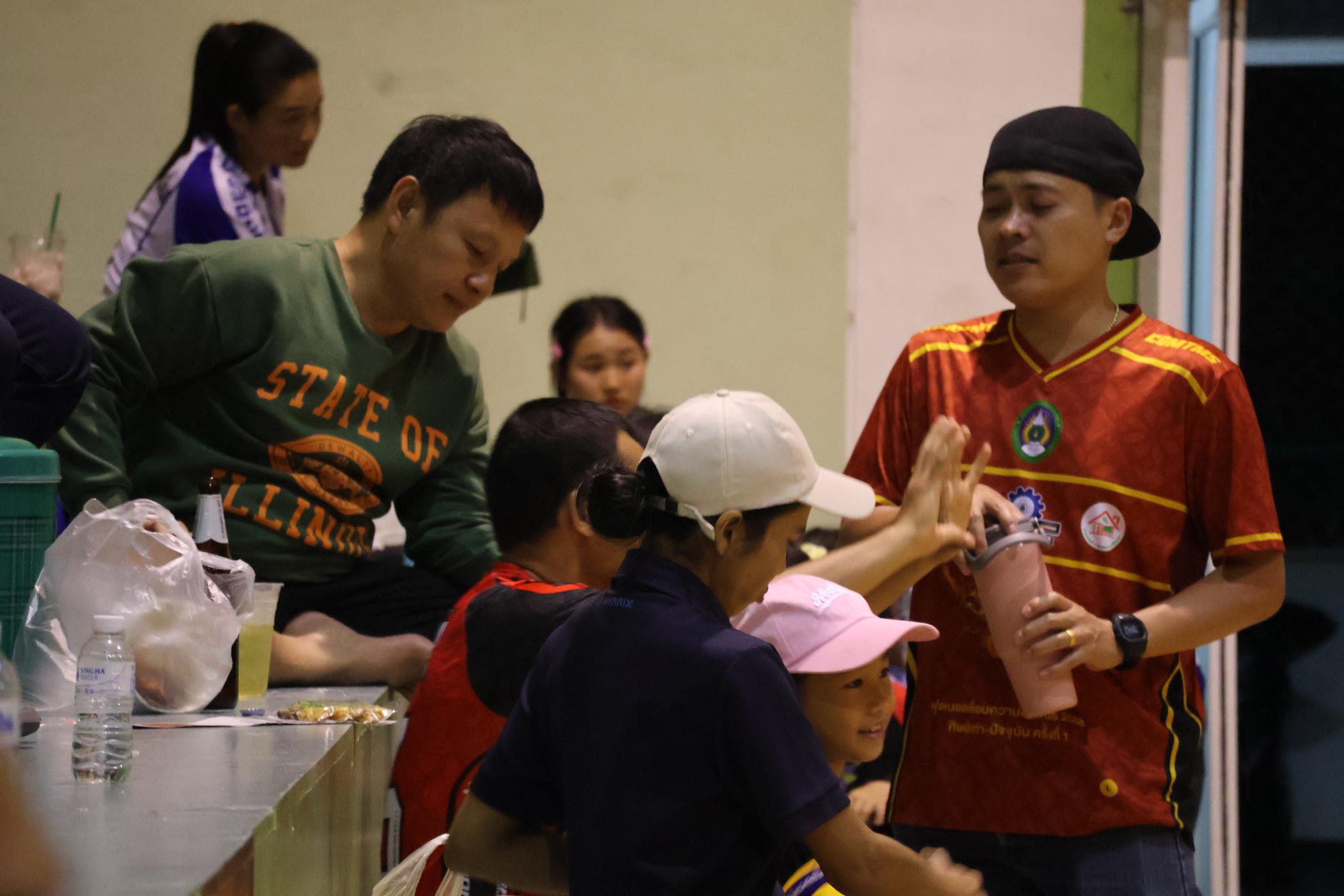 259. การแข่งขันกีฬาวอลเลย์บอลเชื่อมความสัมพันธ์ระหว่างหน่วยงาน คู่ที่ 9 - 15