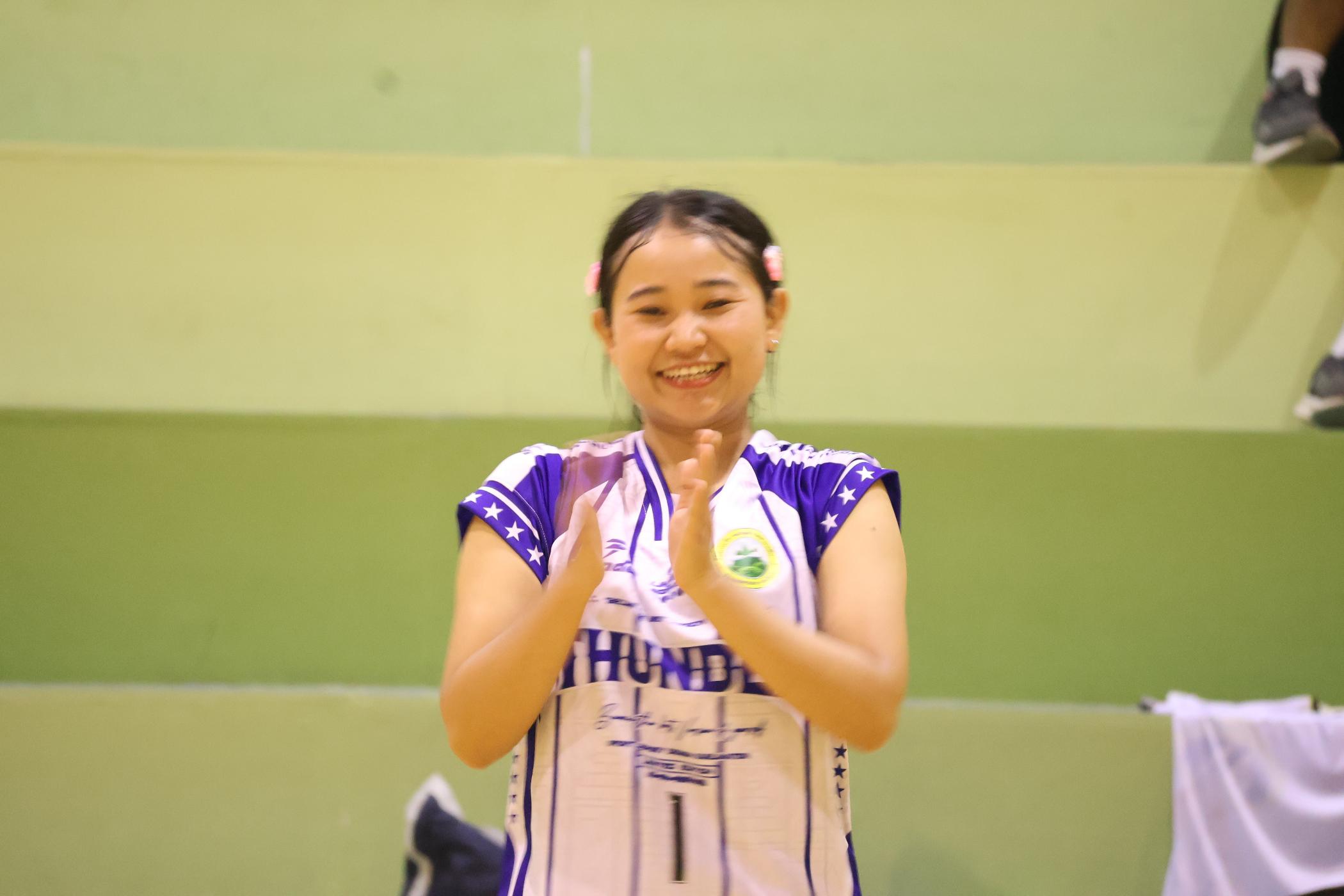 273. การแข่งขันกีฬาวอลเลย์บอลเชื่อมความสัมพันธ์ระหว่างหน่วยงาน คู่ที่ 9 - 15