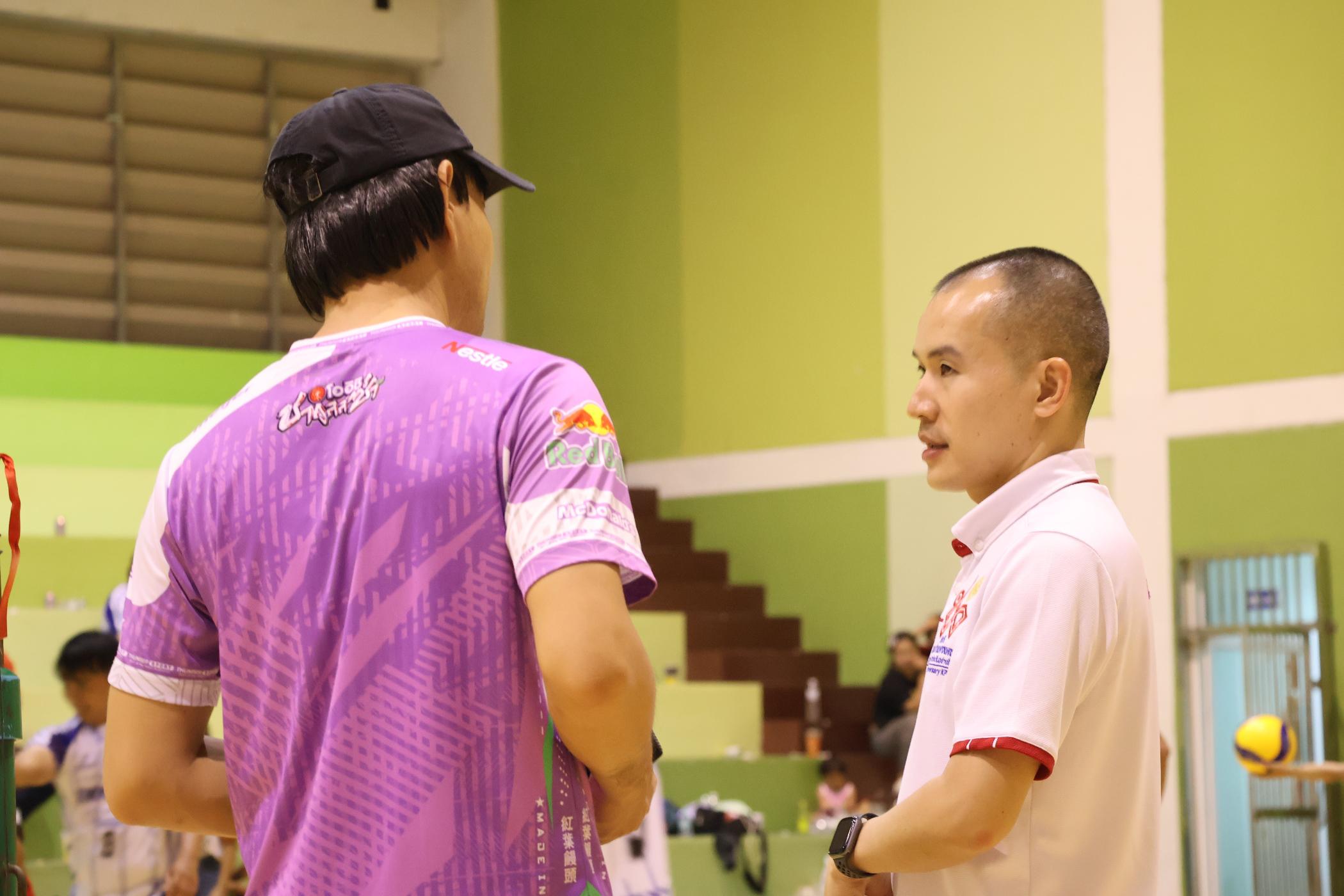 282. การแข่งขันกีฬาวอลเลย์บอลเชื่อมความสัมพันธ์ระหว่างหน่วยงาน คู่ที่ 9 - 15