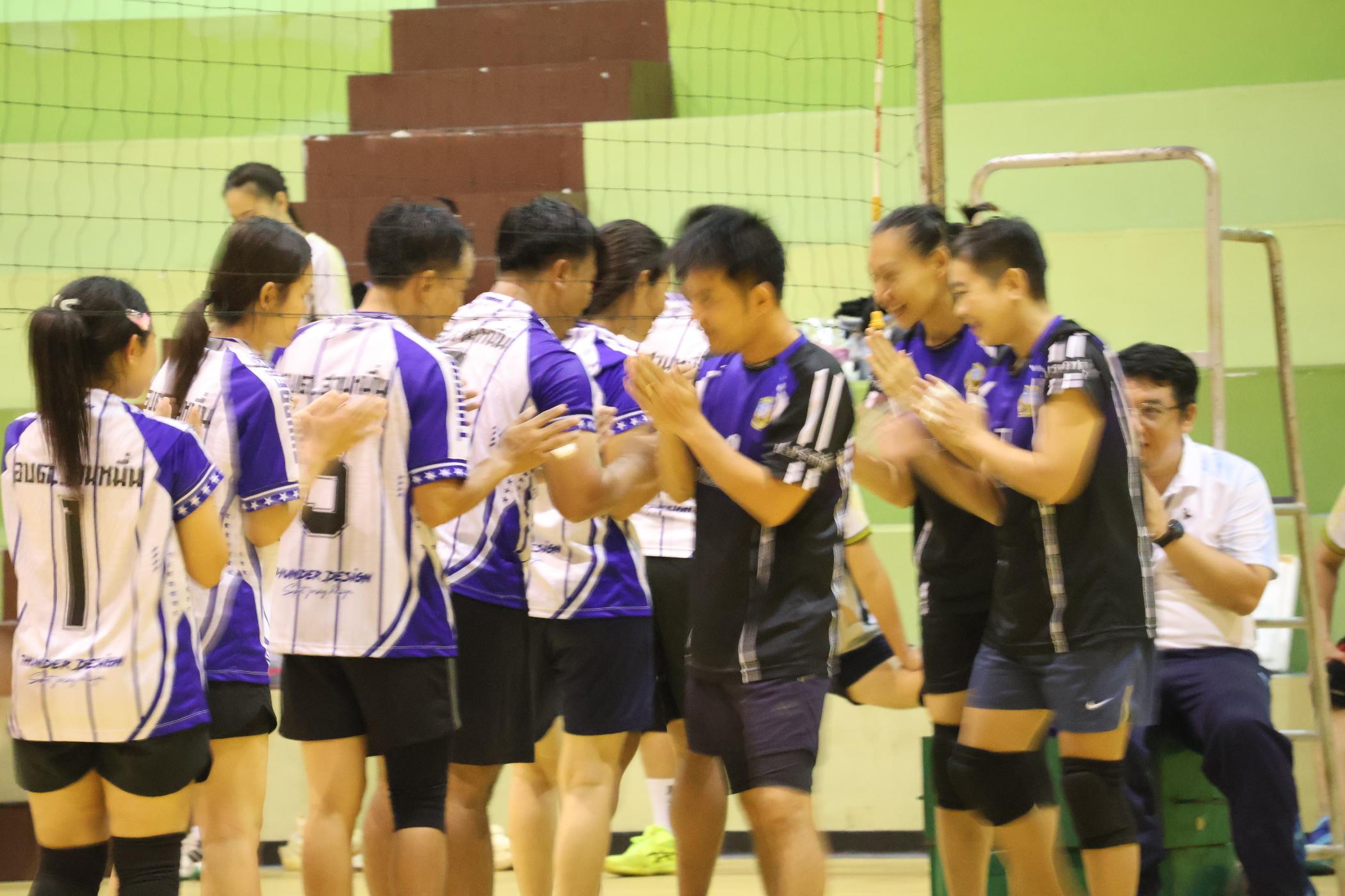 289. การแข่งขันกีฬาวอลเลย์บอลเชื่อมความสัมพันธ์ระหว่างหน่วยงาน คู่ที่ 9 - 15