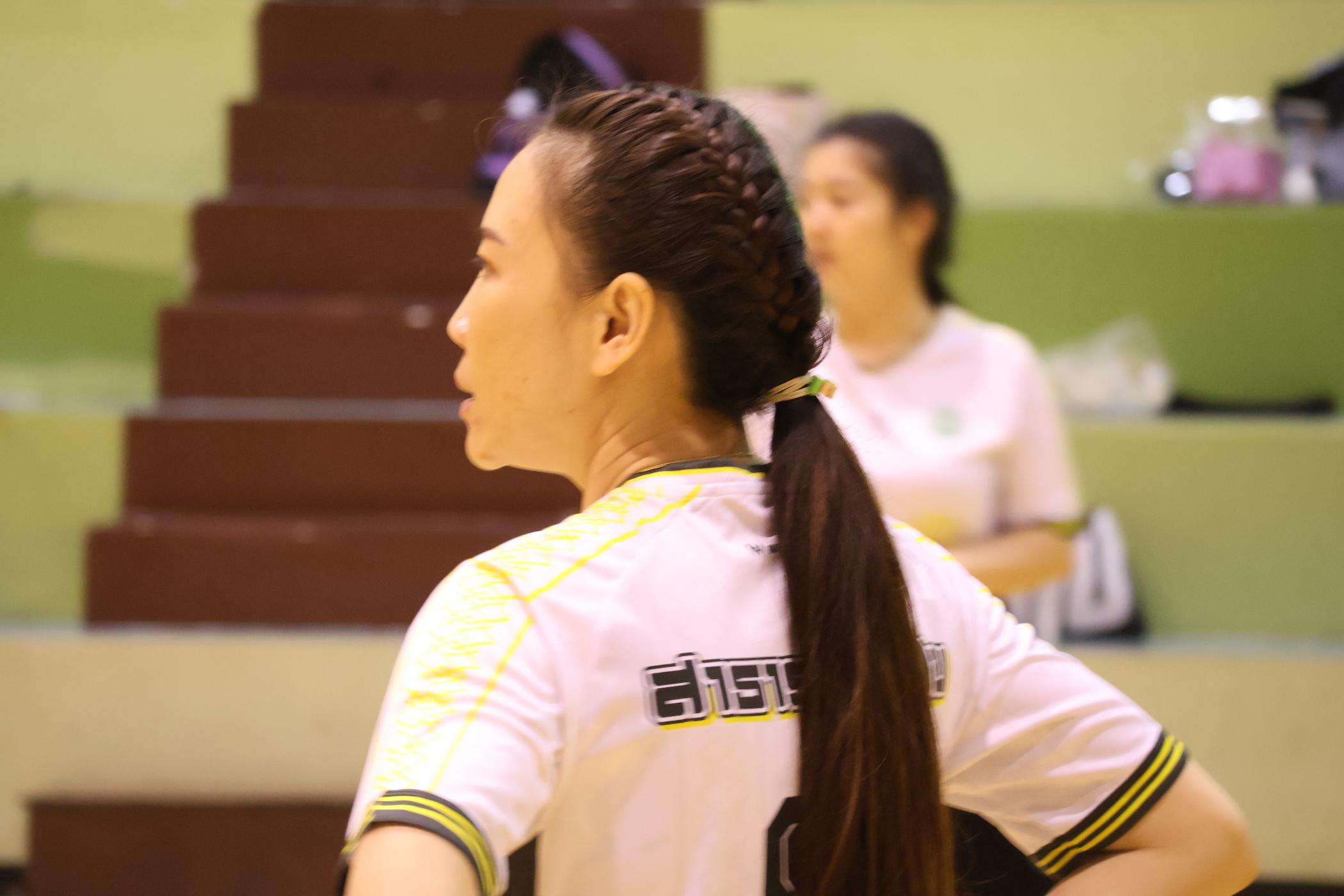 297. การแข่งขันกีฬาวอลเลย์บอลเชื่อมความสัมพันธ์ระหว่างหน่วยงาน คู่ที่ 9 - 15