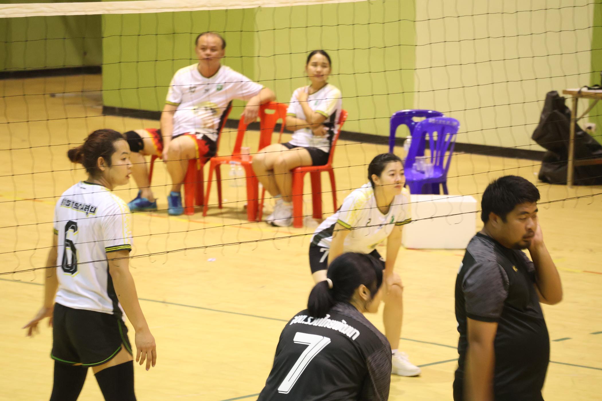 310. การแข่งขันกีฬาวอลเลย์บอลเชื่อมความสัมพันธ์ระหว่างหน่วยงาน คู่ที่ 9 - 15