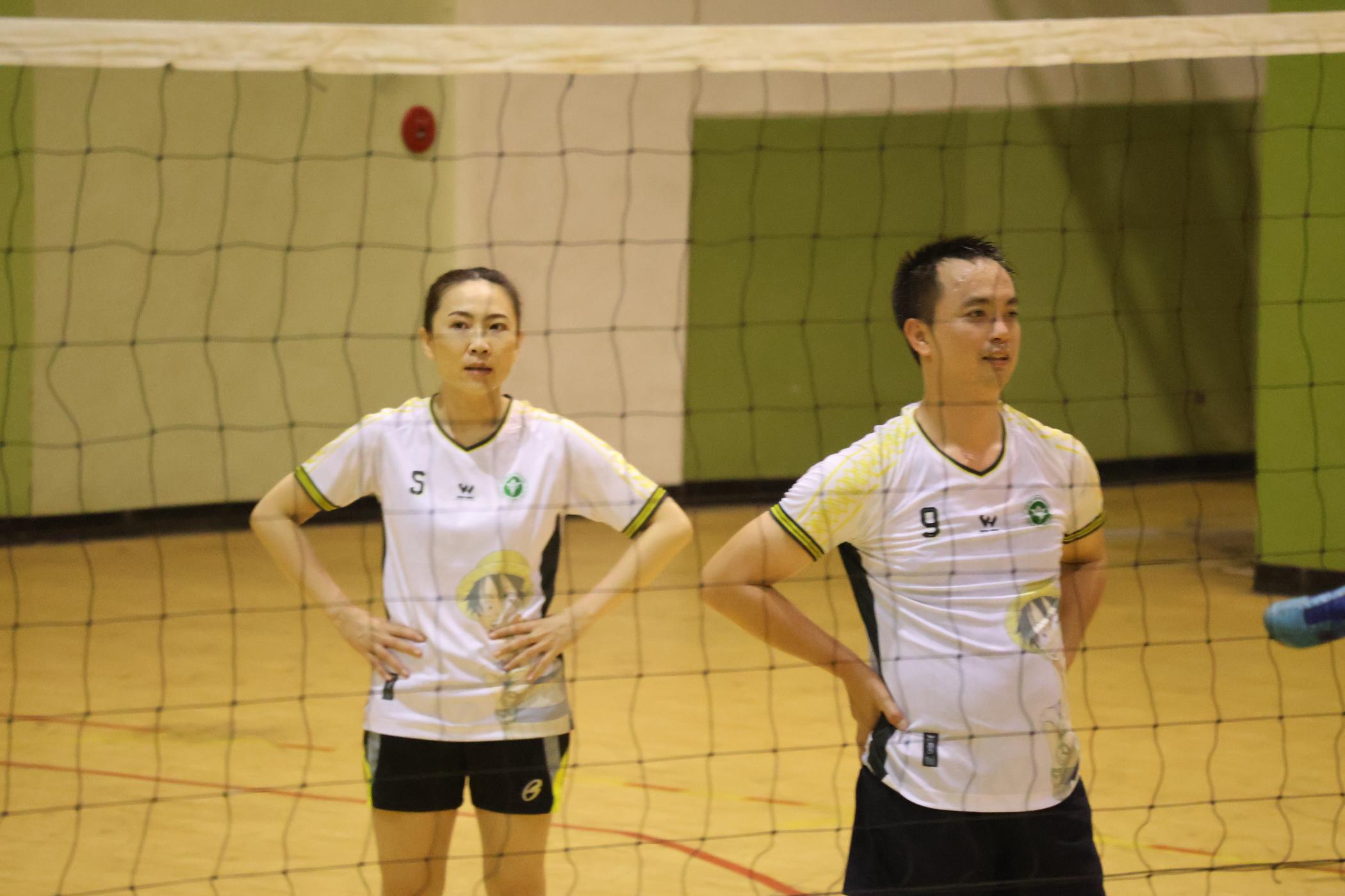 312. การแข่งขันกีฬาวอลเลย์บอลเชื่อมความสัมพันธ์ระหว่างหน่วยงาน คู่ที่ 9 - 15