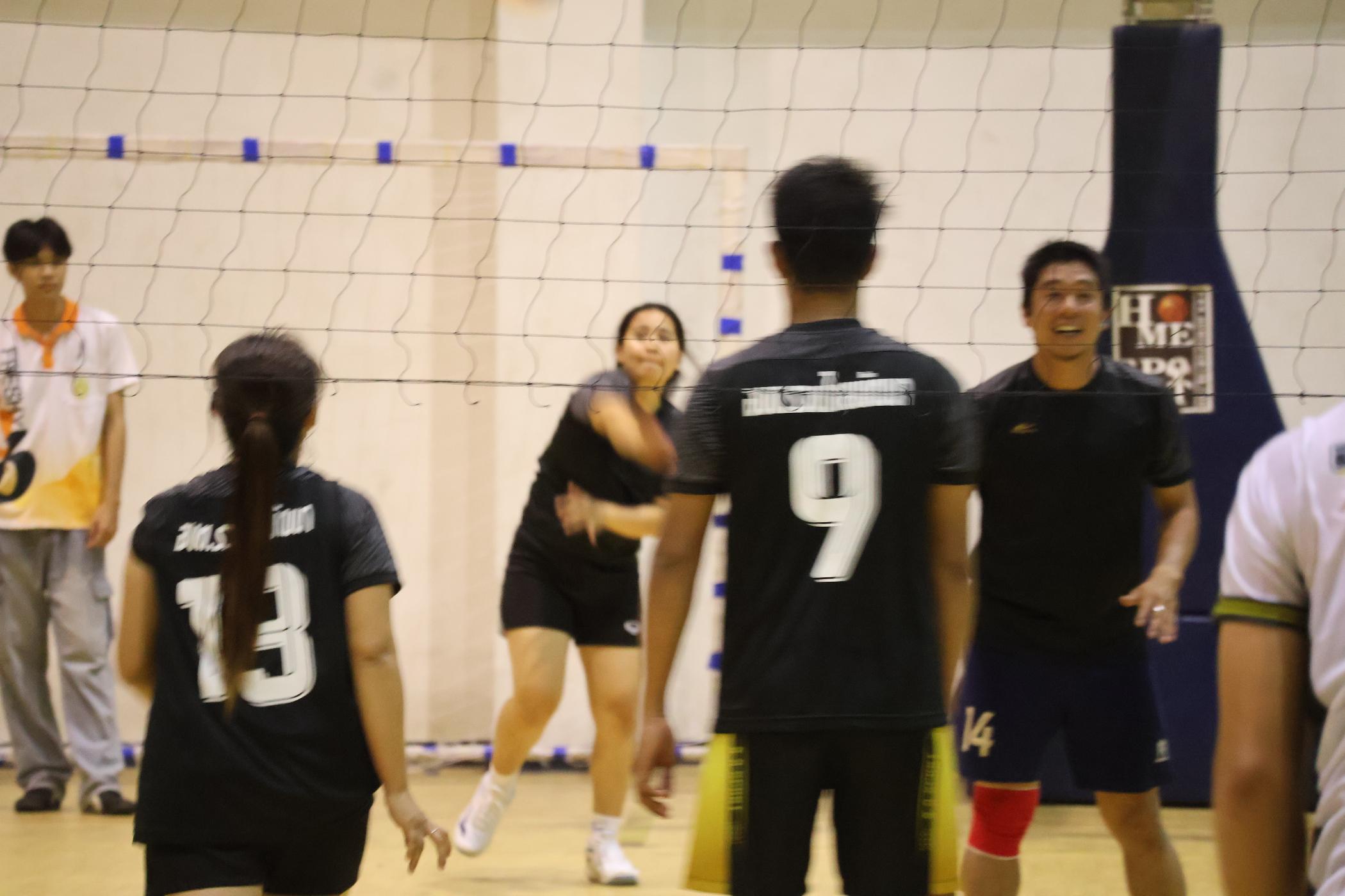 330. การแข่งขันกีฬาวอลเลย์บอลเชื่อมความสัมพันธ์ระหว่างหน่วยงาน คู่ที่ 9 - 15