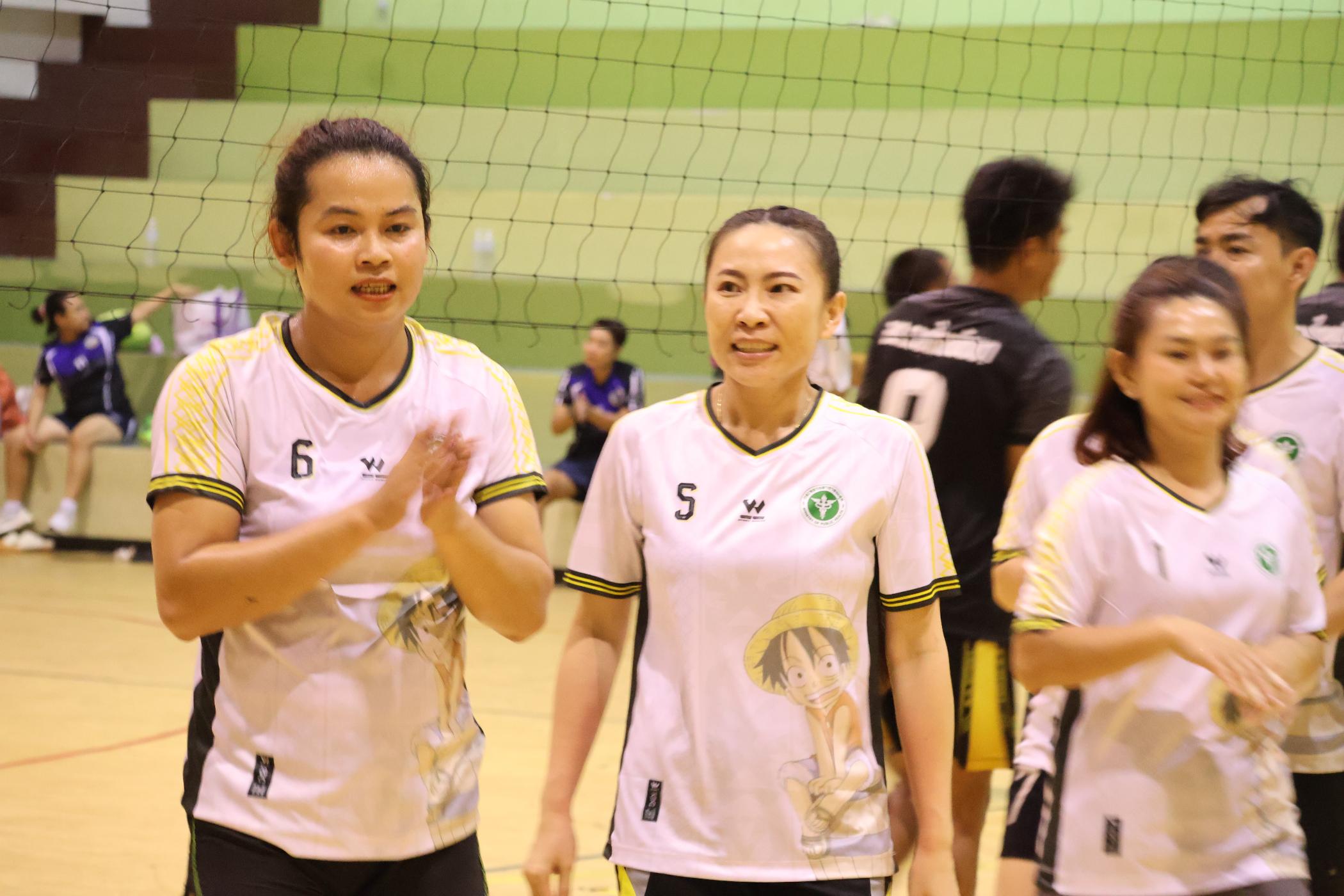 337. การแข่งขันกีฬาวอลเลย์บอลเชื่อมความสัมพันธ์ระหว่างหน่วยงาน คู่ที่ 9 - 15