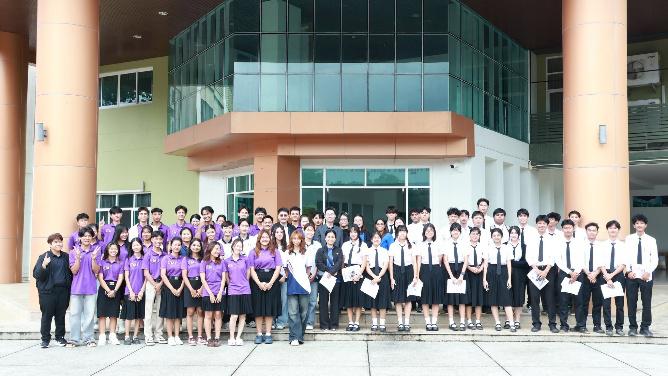 มหาวิทยาลัยราชภัฏกำแพงเพชร แม่สอด ต้อนรับคณะครูและนักเรียน จาก Crossroad Learning Centre พร้อมแนะแนวการศึกษาต่อระดับปริญญาตรี ปีการศึกษา 2570