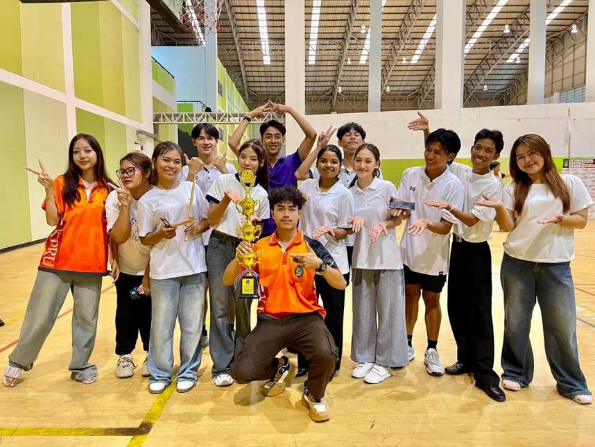 พลังแห่งความสามัคคี นักศึกษาสาขาการจัดการธุรกิจระหว่างประเทศ ชั้นปีที่ 1 มหาวิทยาลัยราชภัฏกำแพงเพชร แม่สอด คว้ารางวัลชนะเลิศการประกวดบูม กีฬาเฟรชชี่และบูมราชภัฏ ประจำปี 2569