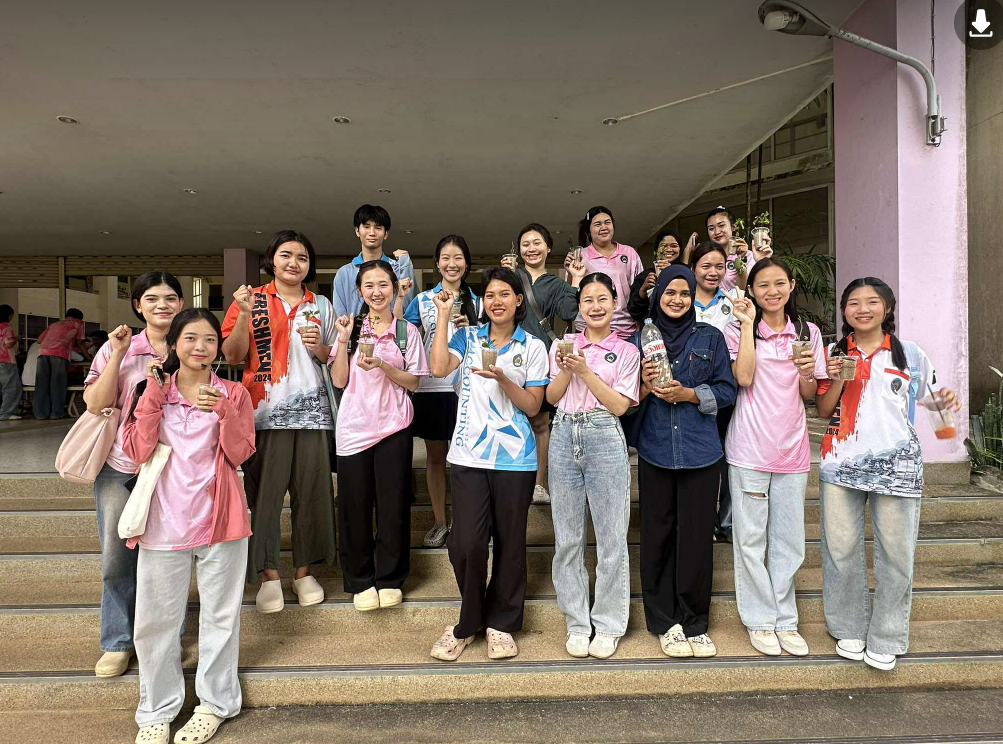 ชมรมอนุรักษ์พลังงานและสิ่งแวดล้อม  ปลูกต้นไม้ที่ร่วมกันเพาะพันธุ์ เพื่อการขยายพันธุ์และอนุรักษ์ต้นไม้